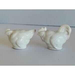 Vintage White Rooster Hen Chicken Poultry Table Dining Salt and Pepper Shakers
